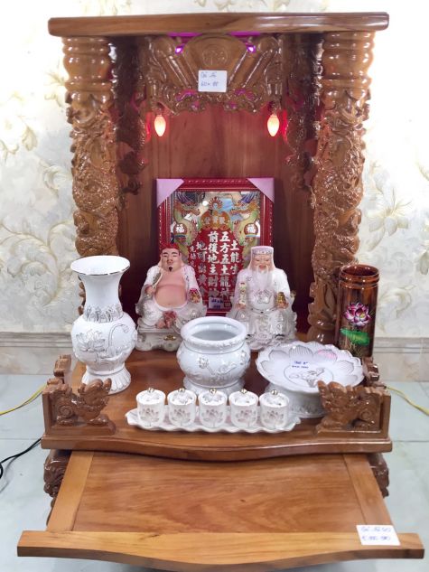 Bàn thờ ông địa gỗ gõ đỏ 60x60x88 (Ngang x Sâu x Cao) 